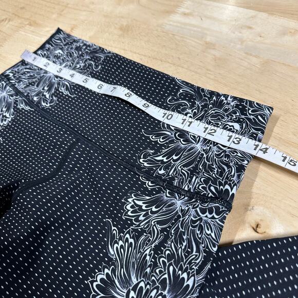 Lululemon Wunder Under Hi-Rise 7/8 Tight Full-On Luxtreme 25" Size 8 EUC - Picture 8 of 10